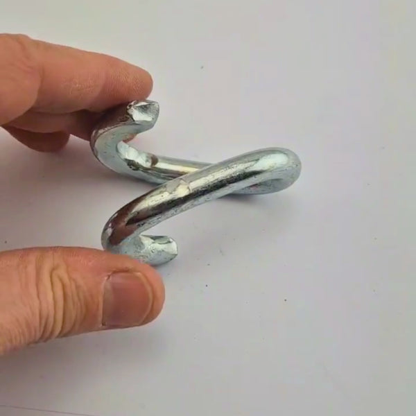 Chain connecting link, in steel with a high gloss zinc plated finish, size 10mm. Australia wide. Chain.com.au