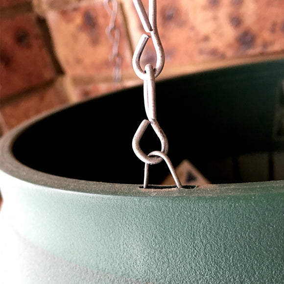 Australian made galvanised wire Caterpillar Clips packaged in bags of 100 or 1000. Australia wide shipping, shop online chain.com.au